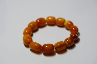 Antique Amber bracelet oval shape